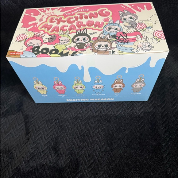 Exciting Macaron Keychain Set by pop Mart - Multicolor - Picture 1 of 5